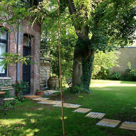 Au Coeur Du Jardin Aparthotel Lille Exterior photo
